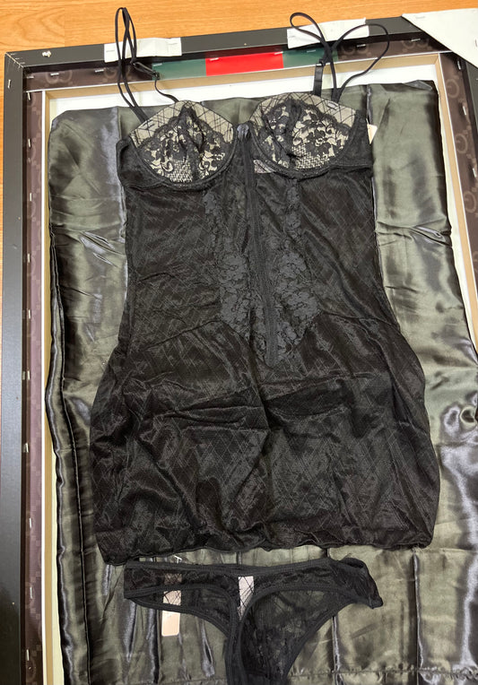 2-Piece Black Lace Lingerie Fashion Set