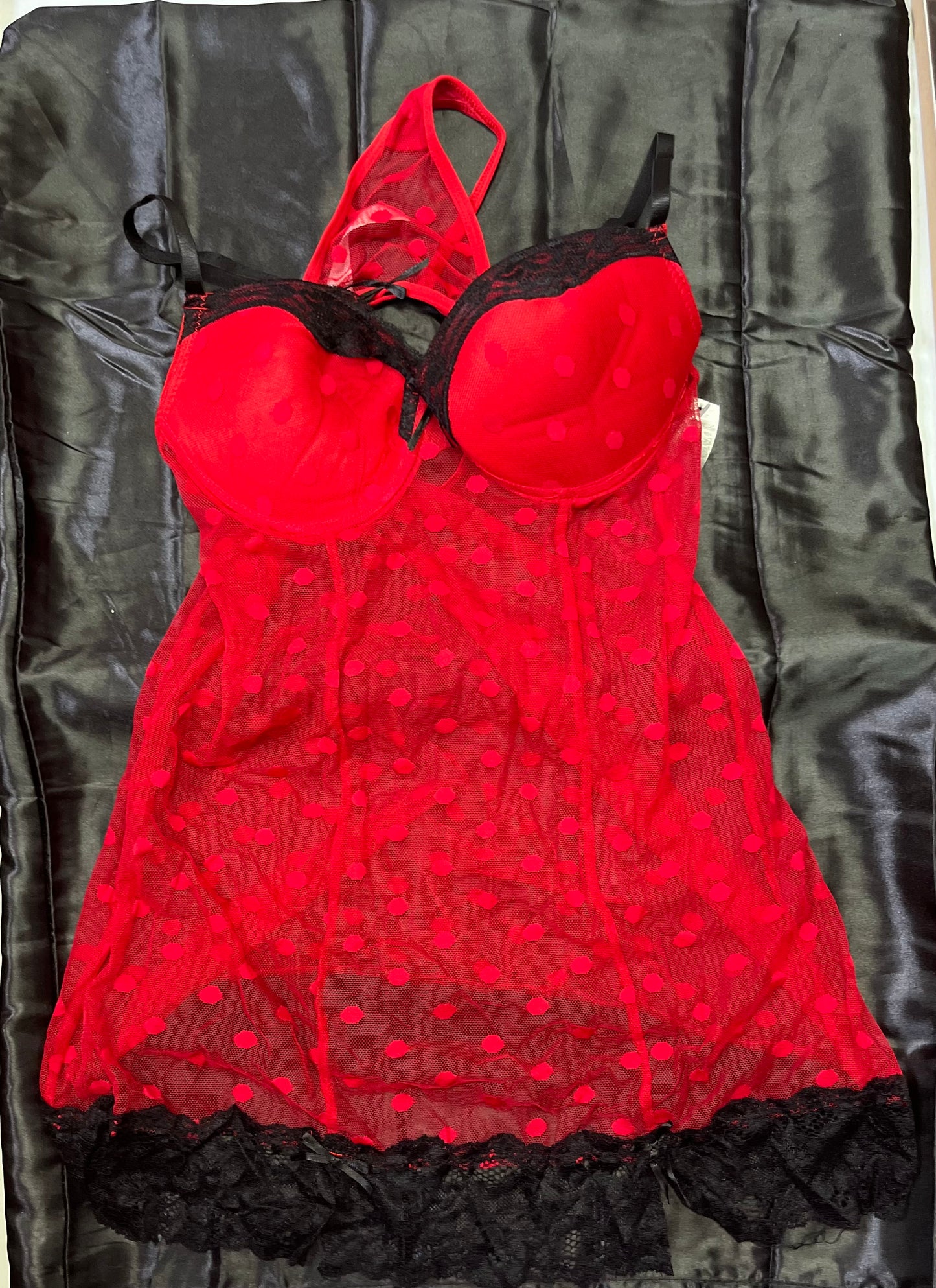 2-Piece Red and Black Lace Lingerie Fashion Set