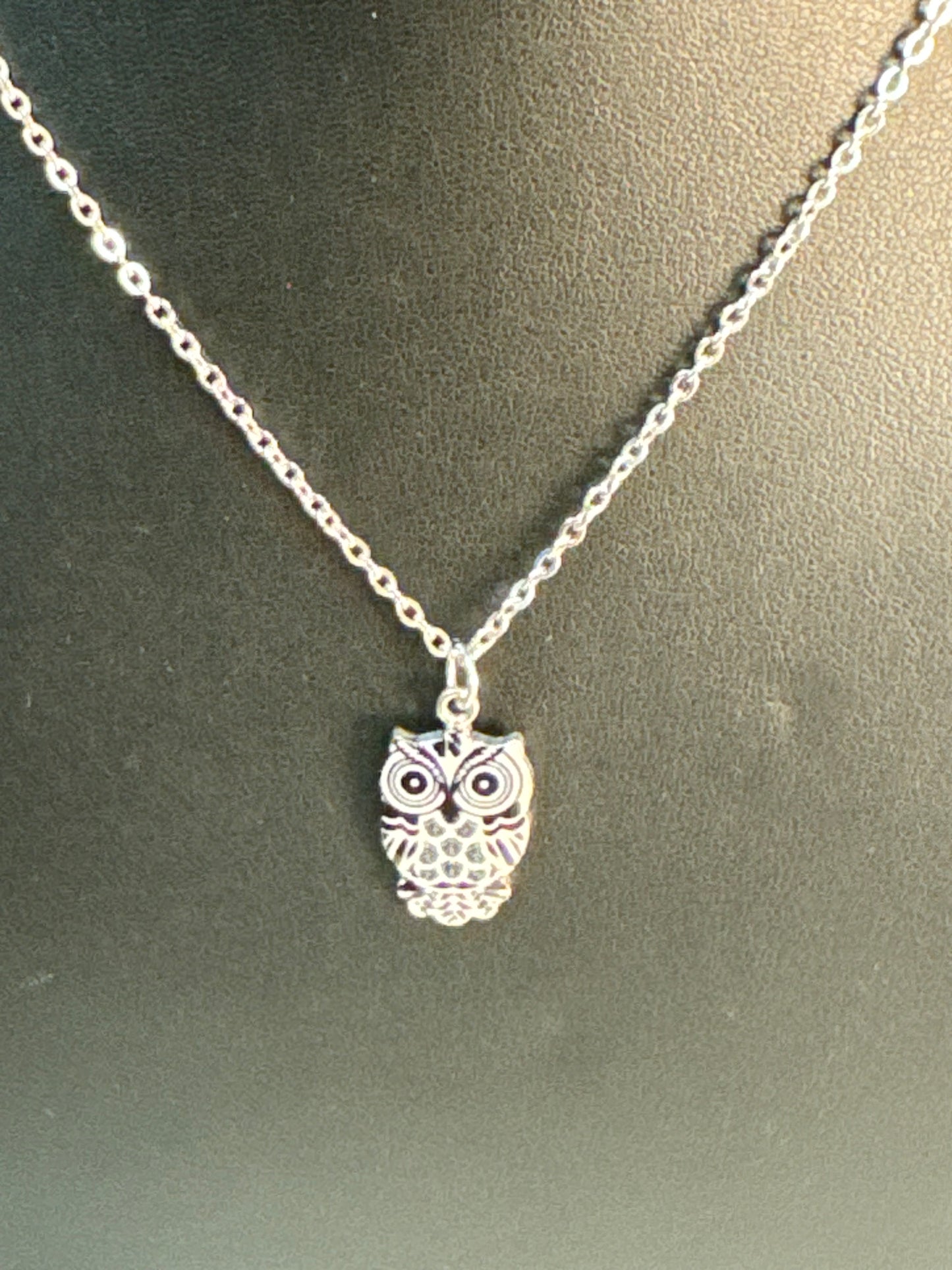 Silver and Black Owl Fashion Necklace